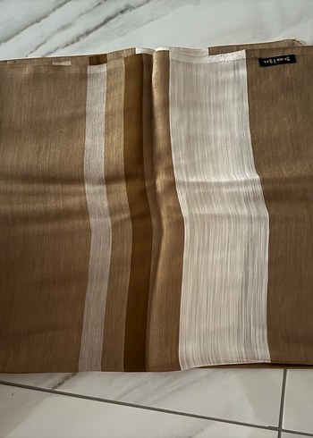 Gri Kadın Drapeli Şal - Görsel 2