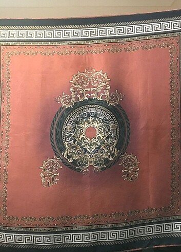 İpek Eşarp 