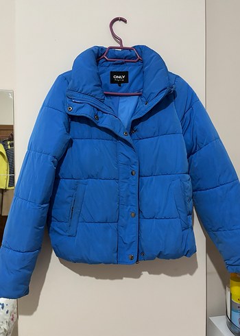 Düğmeli Mavi Kısa Kadın Kışlık Mont - Görsel 2