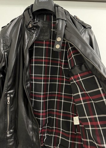 Siyah Deri Biker Ceket, Kemerli, Yüksek Yaka - Görsel 4