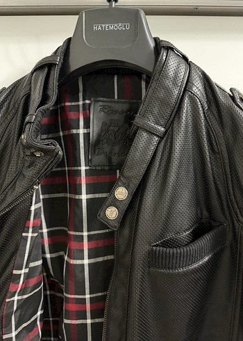 Siyah Deri Biker Ceket, Kemerli, Yüksek Yaka - Görsel 3