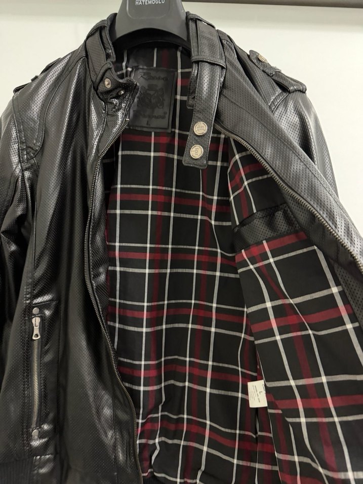 Siyah Deri Biker Ceket, Kemerli, Yüksek Yaka - Görsel 4