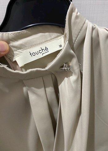 Diğer Bej Yüksek Yakalı Kadın Gömlek