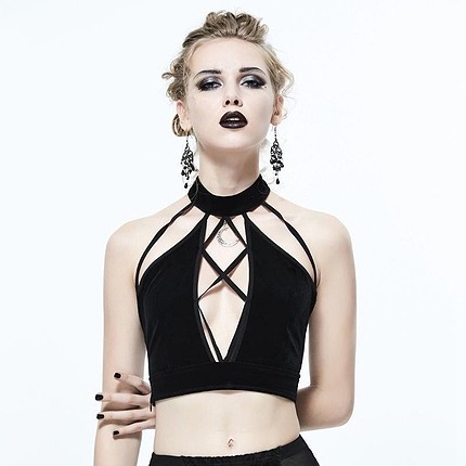 BLACK VELVET CROP TOP WITH STRAPS