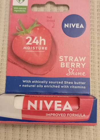 Nivea Nivea dudak kremi