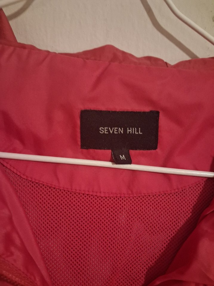 Canlı Pembe Kapüşonlu Hafif Ceket — görsel 2/6