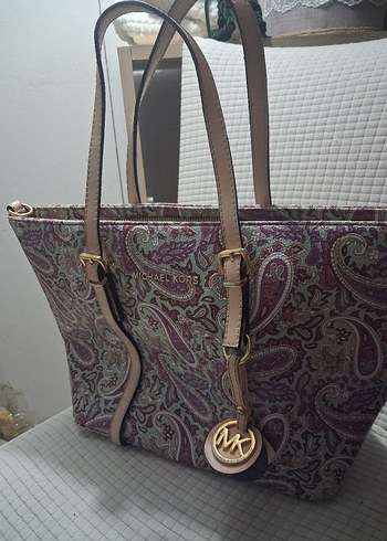 Michael Kors ürünü