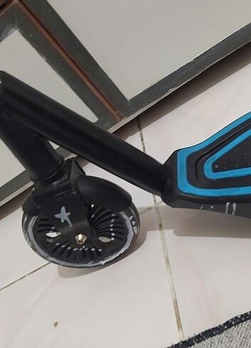 Beden siyah Renk SCOOTER FOSFORLU