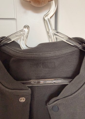 Düğmeli Siyah Kolsuz Kadın Yelek - Görsel 2