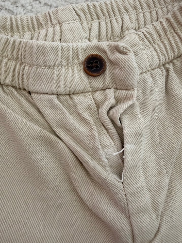 Düğmeli Bej Erkek Çocuk Pantolonu - Görsel 2