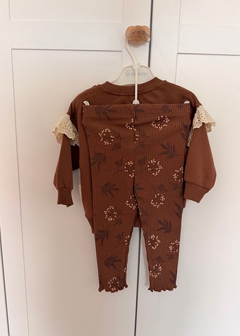Kahverengi Dantelli Uzun Kollu Bebek Kıyafet Takımı - Görsel 2