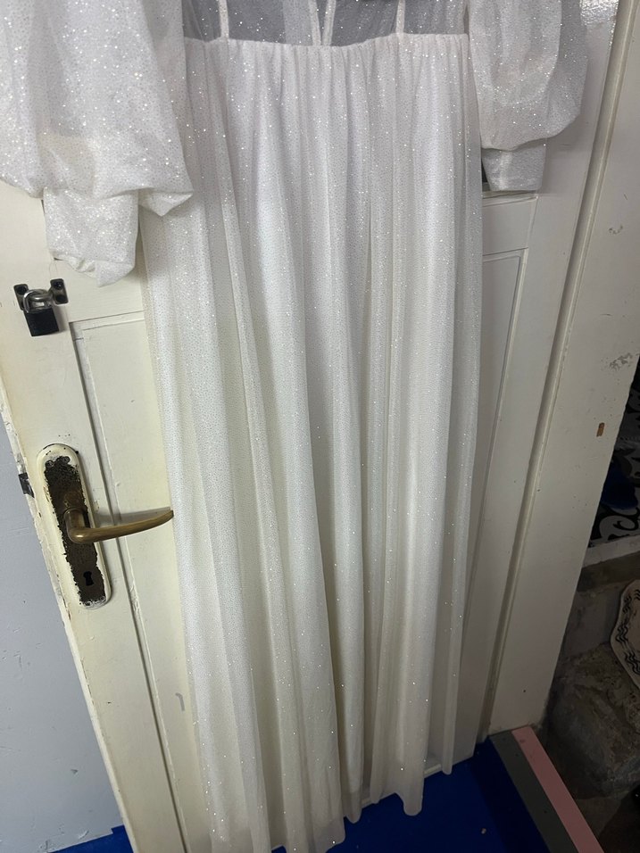 Dantel Detaylı Uzun Beyaz Kadın Elbise - Görsel 2