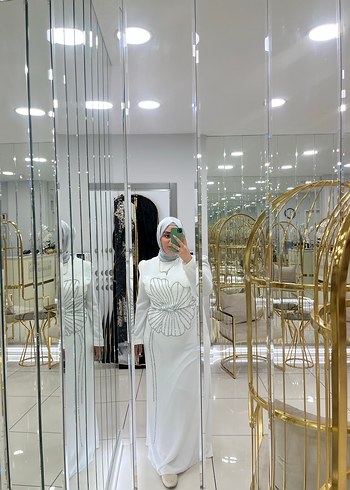 54 beden esnek kumaş 
Bohem Tarz Beyaz Uzun Kollu Nişan Elbisesi - Görsel 2