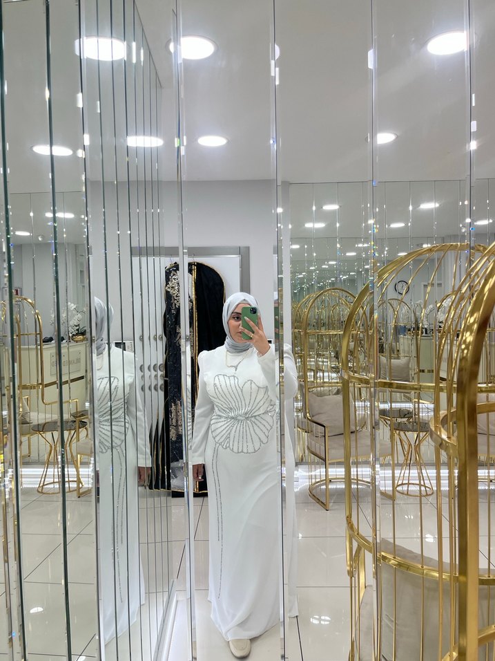 54 beden esnek kumaş 
Bohem Tarz Beyaz Uzun Kollu Nişan Elbisesi - Görsel 2