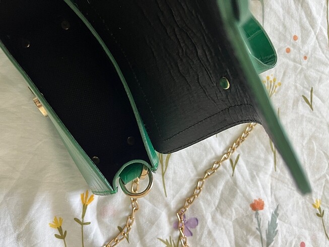 Yeşil çanta - Görsel 2