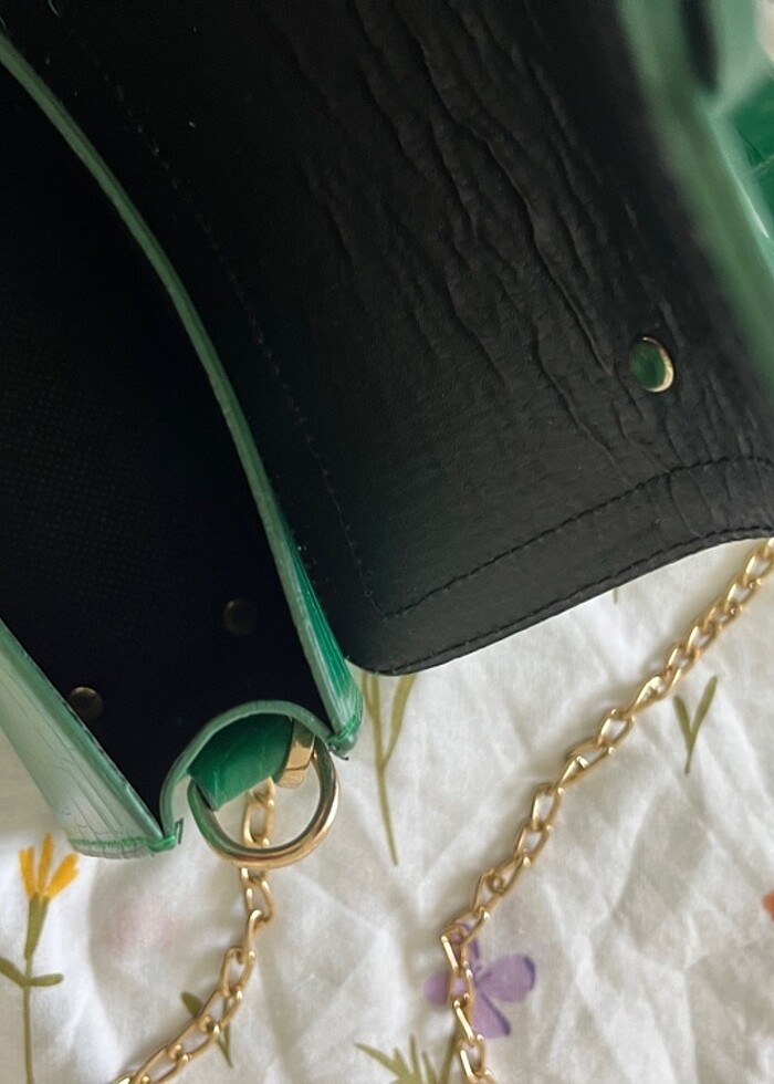 Yeşil çanta - Görsel 2