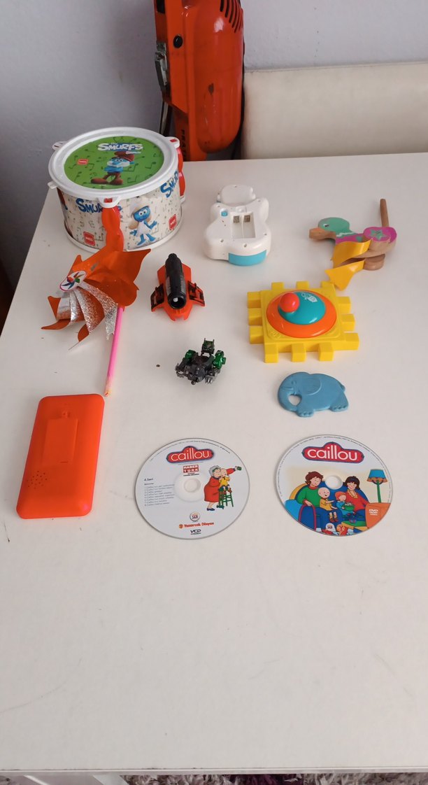 Renkli Çeşitli Oyuncak Seti - Görsel 3