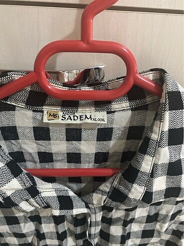 Diğer Kareli gömlek