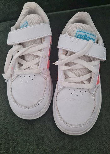 28 Beden beyaz Renk Adidas Beyaz Kız Çocuk Sneaker