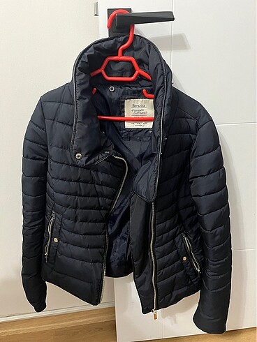 Bershka mont