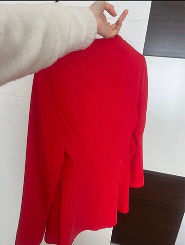 Ekol Kırmızı Ceket