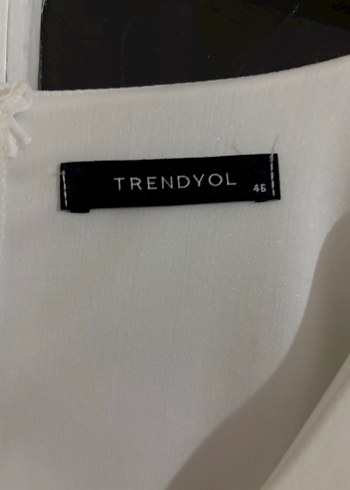 Beyaz V Yaka Midi Mini Elbise - Görsel 2