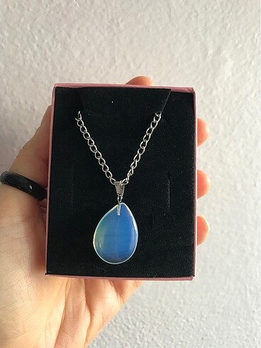 Opal damla kolye