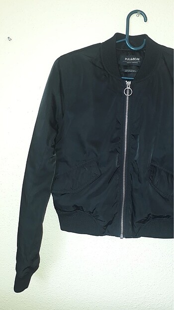 PULL AND BEAR BOMBER CEKET