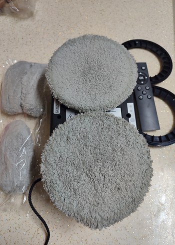 Kiwi KWC-7130 Beyaz Cam Temizleme Robotu - Görsel 2