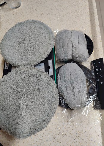 Kiwi KWC-7130 Beyaz Cam Temizleme Robotu - Görsel 3