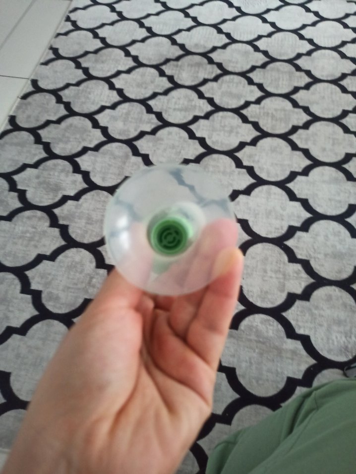 Yeşil Renkli Göğüs Pompası - Görsel 2