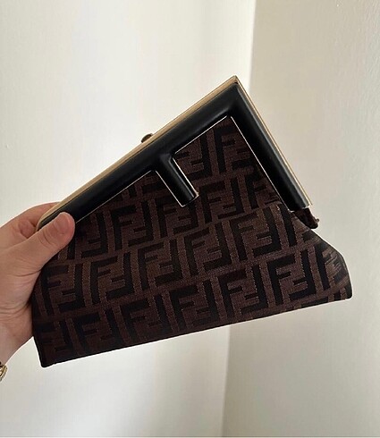 FENDİ ÇANTA(A KALİTE)