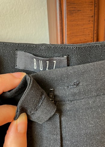 Gri Kadın Kemerli Denim Kumaş Pantolon - Görsel 4