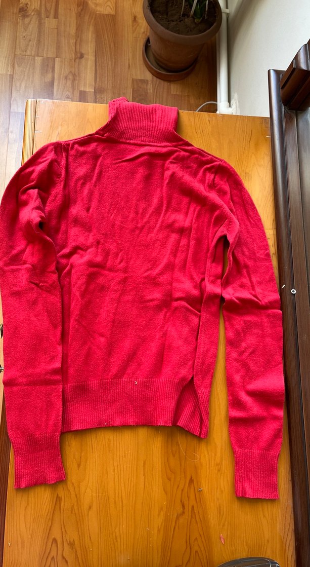 Kırmızı Boğazlı Kadın Kazak - Görsel 4