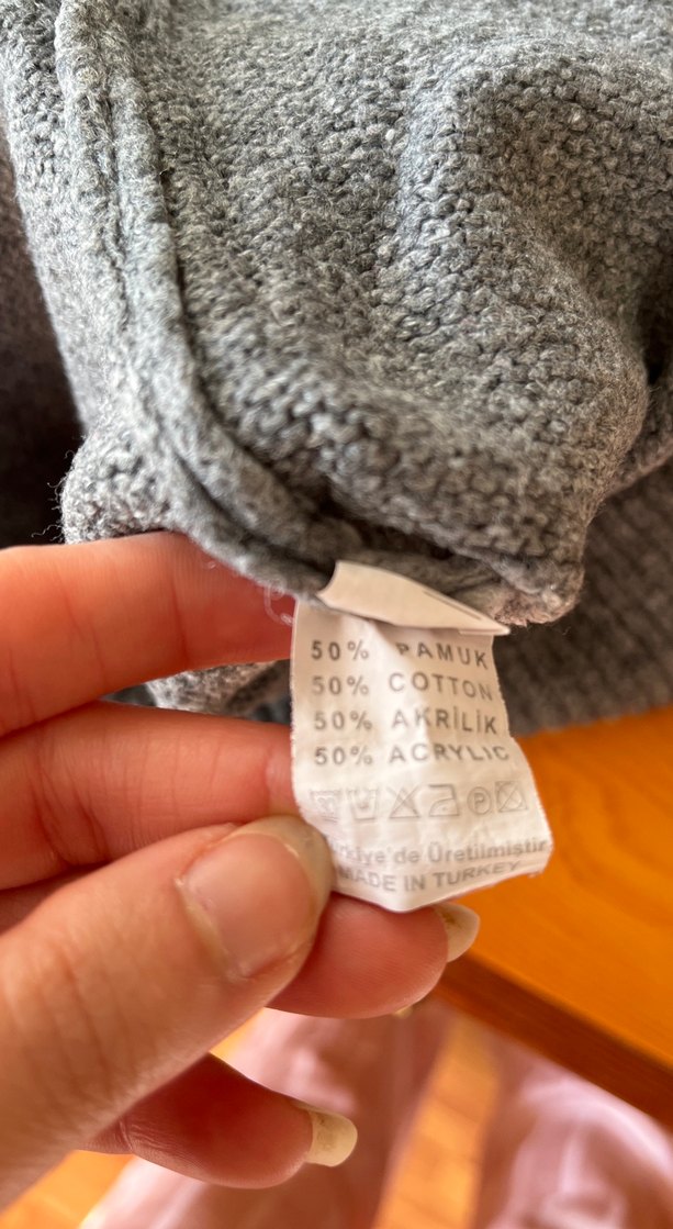 Gri V Yaka Örgü Kadın Kazak - Görsel 4