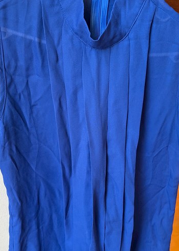 Mavi Kolsuz Yüksek Yaka Bluz - Görsel 2