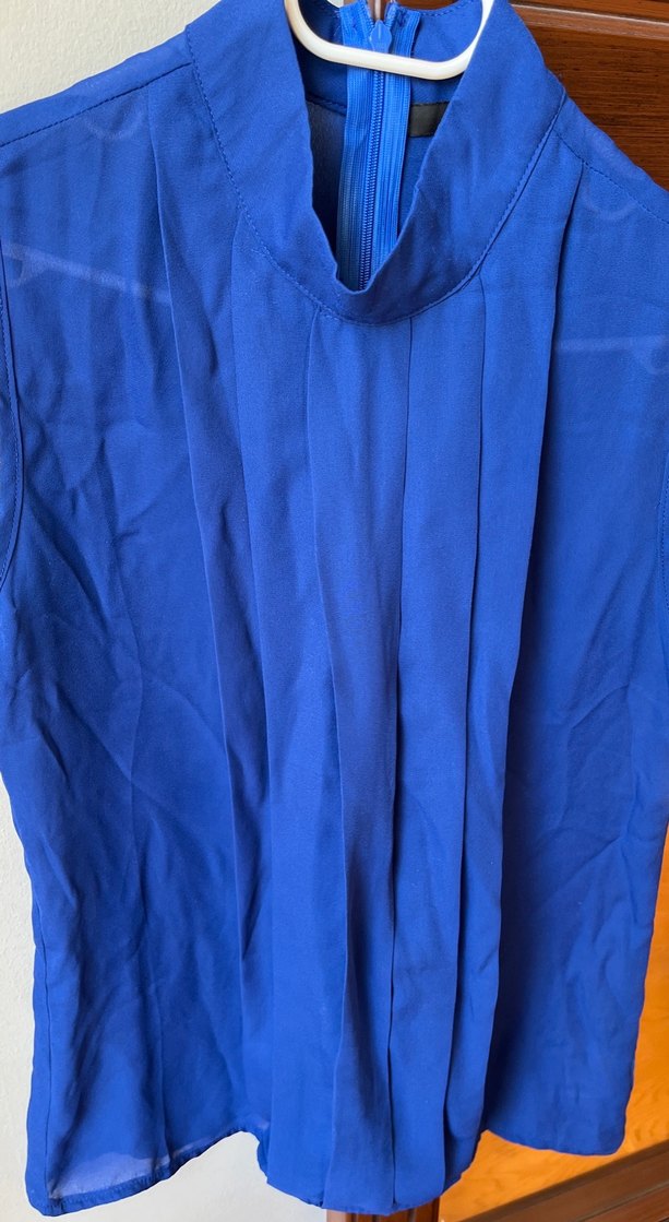 Mavi Kolsuz Yüksek Yaka Bluz - Görsel 2