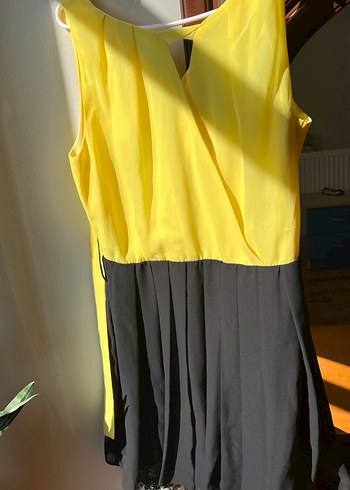 Sarı Siyah Pilili Midi Elbise - Görsel 2