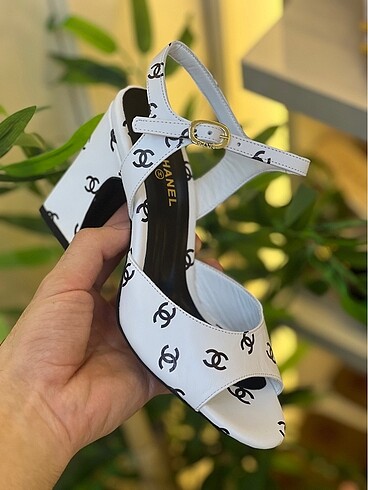 38 Beden beyaz Renk Chanel pumps