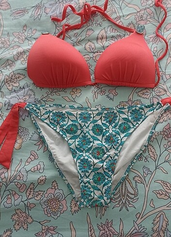 Bayan bikini