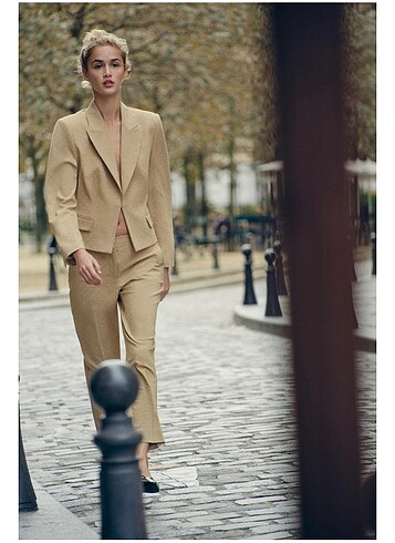 l Beden camel Renk Zara Taşlı Blazer Takım