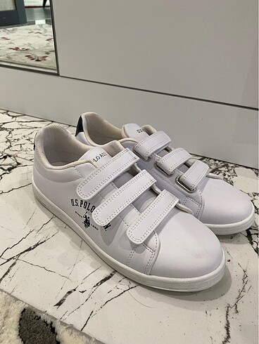 Polo ayakkabi