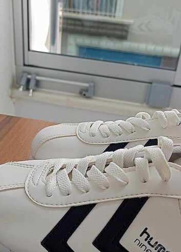 37 Beden beyaz Renk Orjinal kadin hummel spor ayakkabi
