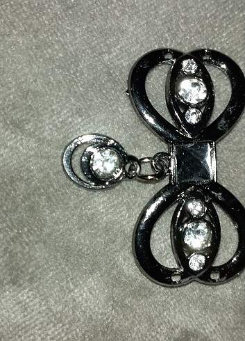 Beden gri Renk Swarovski taşlı broş iğne