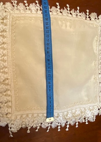 İşlemeli Beyaz Parlak vitrin örtüsü - Görsel 2