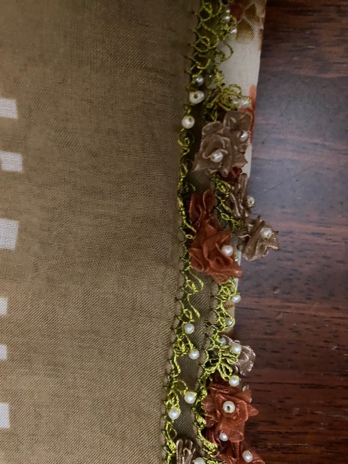 Bej Bohem Çiçek Desenli iğne oyası - Görsel 3