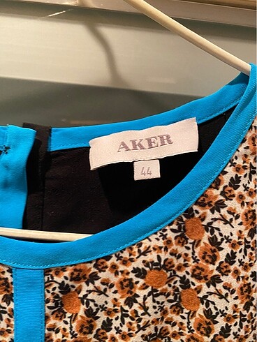 Aker Aker krep tunik .