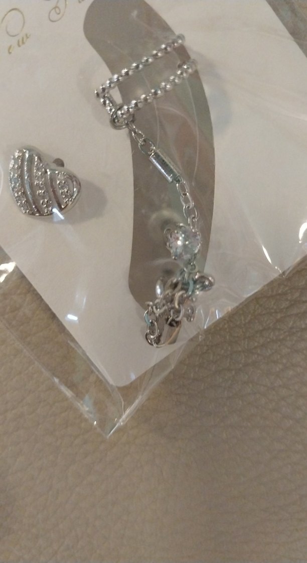 Gri Zincir Detaylı Kadın El Zinciri - Görsel 3