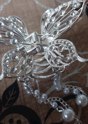 Zincir Detaylı Metal Kelebek Toka - Görsel 4