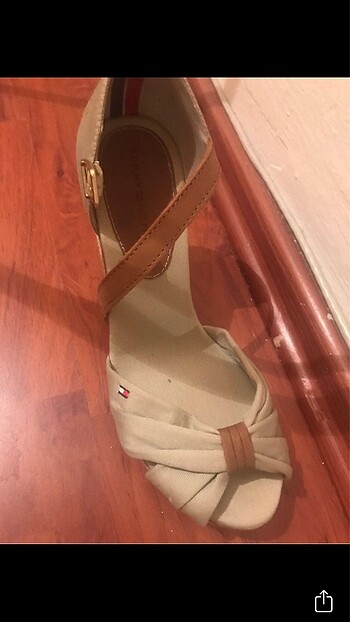 Tommy Hilfiger Tommy dolgu sandalet
